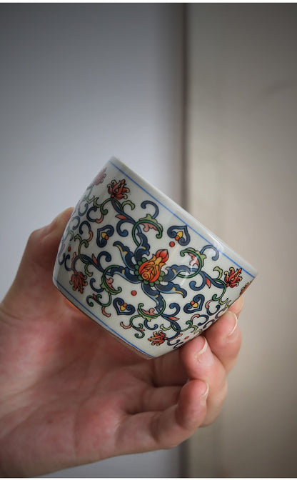 Vintage Blue and White Underglaze Red Tasting Cup Ceramic Tea Cup Magnolia Cup Tea Bowl Entwined Lotus Blue and White Master Cup Gift Box Set